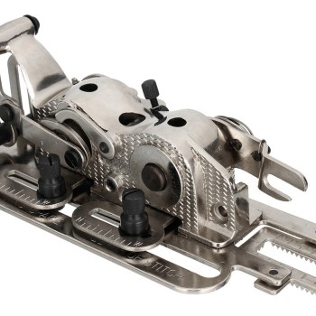 BUTTONHOLER INDUSTRIAL