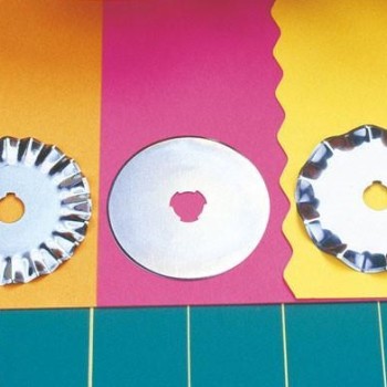 PINKING BLADE FOR ROTARY CUTTERS