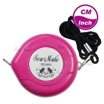 RETRACTABLE MEASURING TAPE WITH STRAP