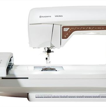 HUSQVARNA VIKING DESIGNER TOPAZ 25